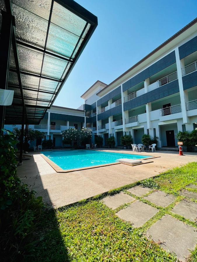 Bualinn Resort Nong Khai Exterior photo