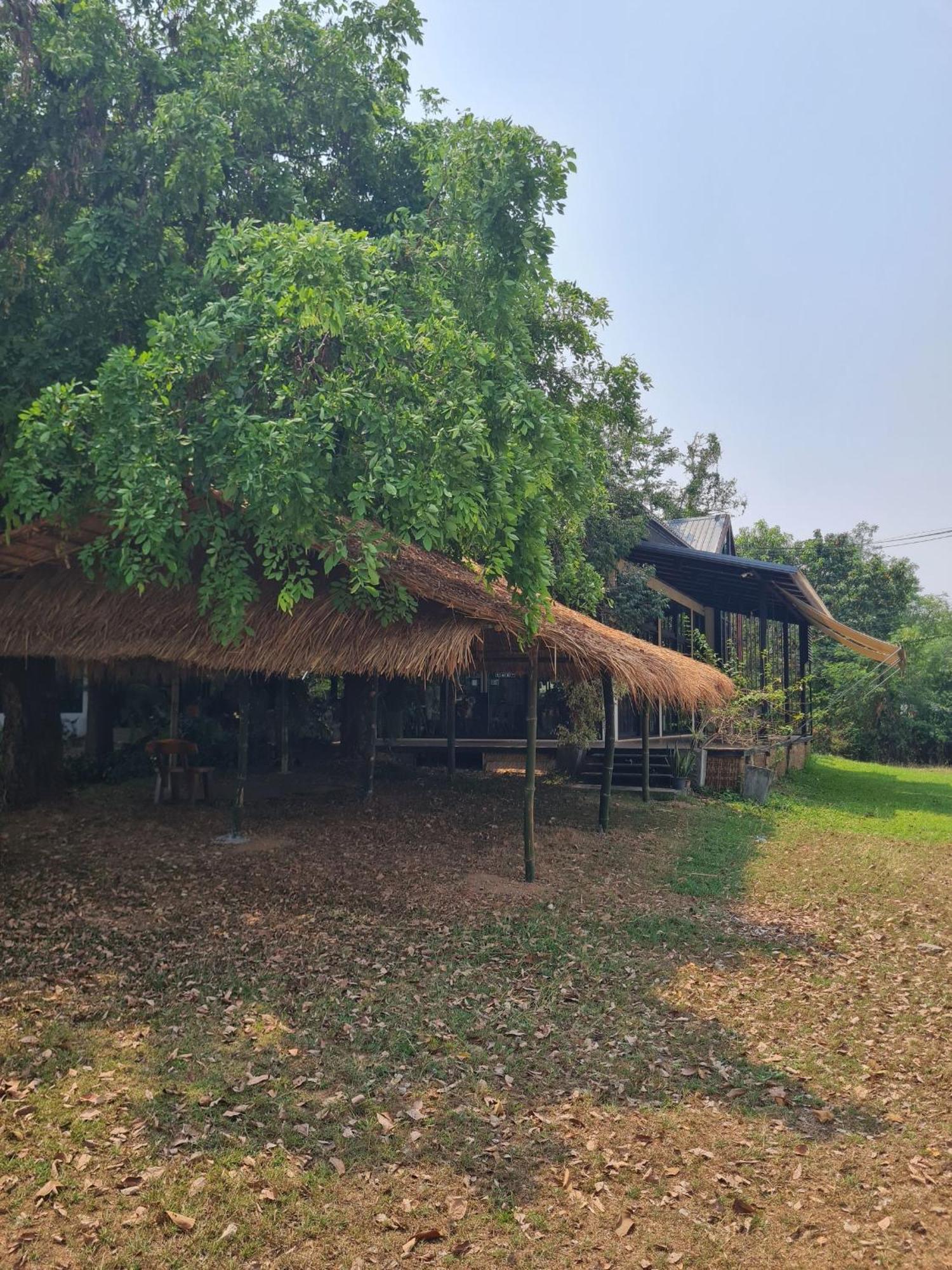 Bualinn Resort Nong Khai Exterior photo